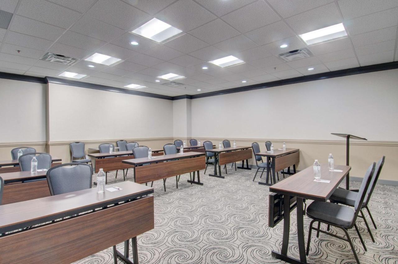 Best Western Plus Waltham Boston Bagian luar foto